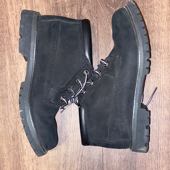Timberland Shoes - Timberland Women's Black Winter Boots EUC